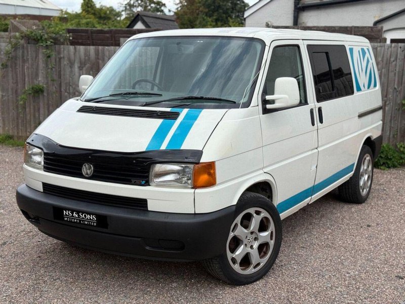 VOLKSWAGEN TRANSPORTER 2.5 TDI Special, DAY CAMPER, 5 SEATER